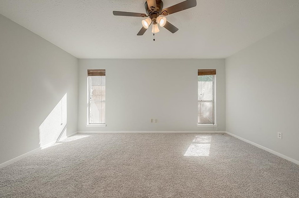 15103 Grv Gdn Dr, Houston TX  exterior