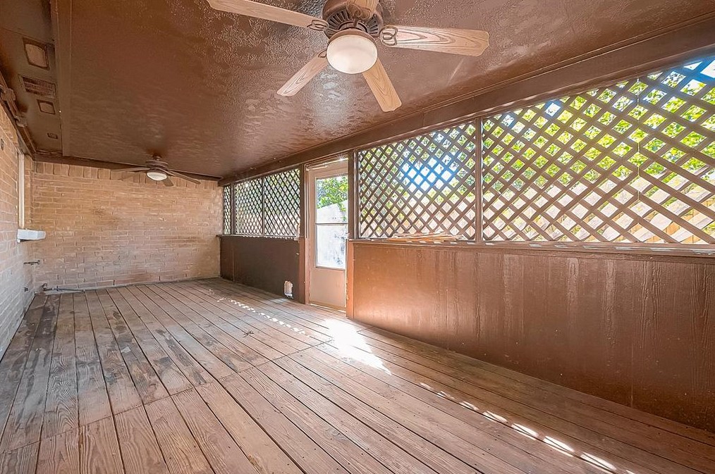 15103 Grv Gdn Dr, Houston TX  exterior