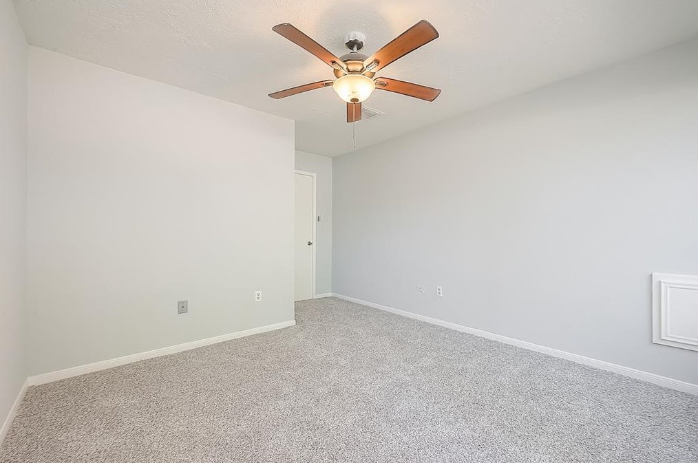 15103 Grv Gdn Dr, Houston TX  exterior