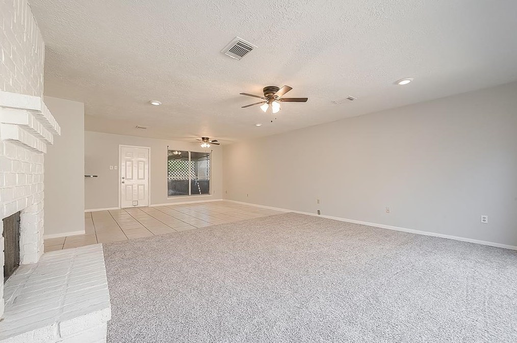 15103 Grv Gdn Dr, Houston TX  exterior