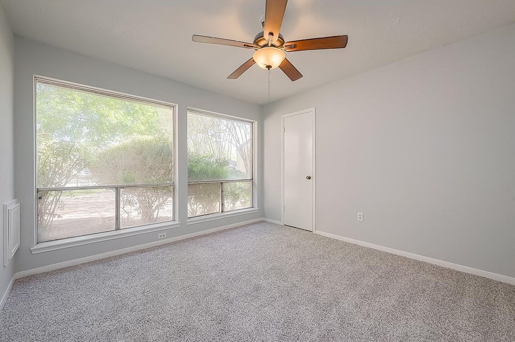15103 Grv Gdn Dr, Houston TX  exterior