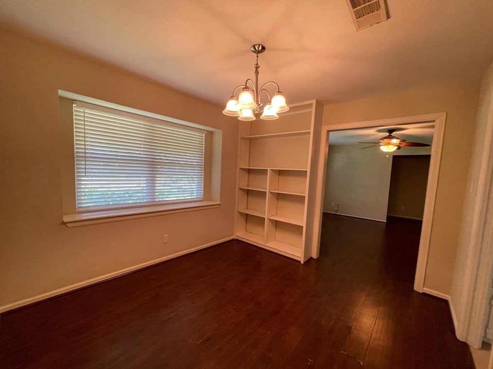 7711 Dashwood Dr, Houston TX  77036-4937 exterior