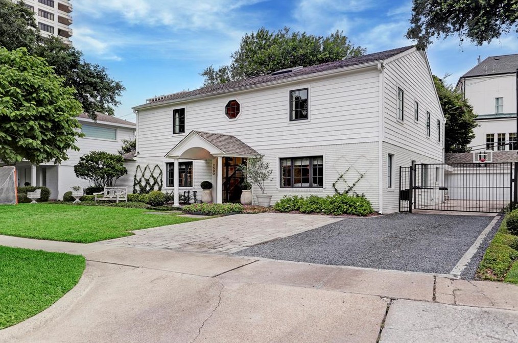 2500 Avalon Pl, Houston TX  77019-6006 exterior