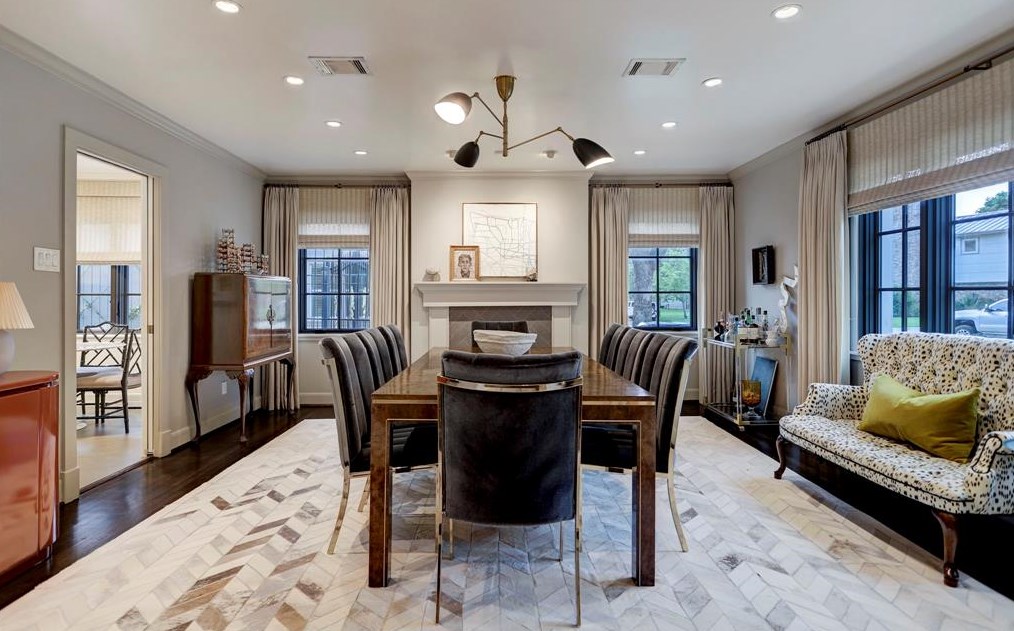 2500 Avalon Pl, Houston TX  77019-5903 exterior