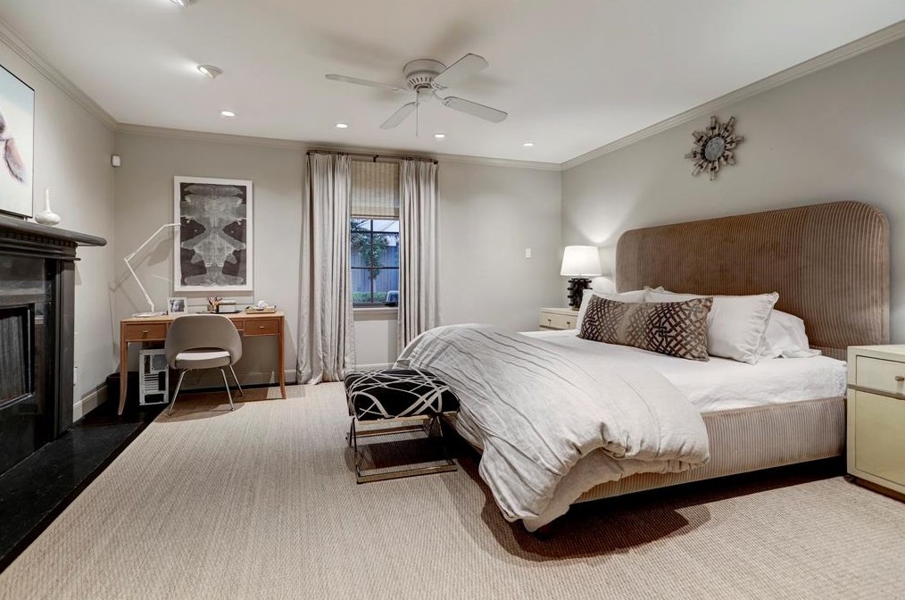 2500 Avalon Pl, Houston TX  77019-5903 exterior