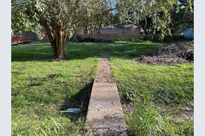 913 Chestnut Street, La Marque, TX 77568 - Photo 7