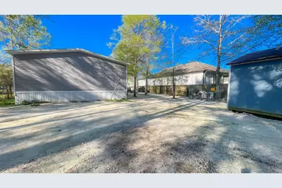 323 County Road 3400, Cleveland, TX 77327 - Photo 21