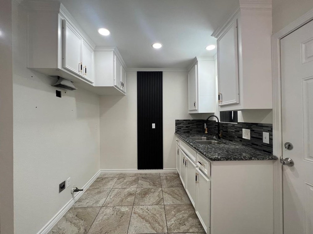 4926 Wilmington St, Houston TX  77033-4133 exterior