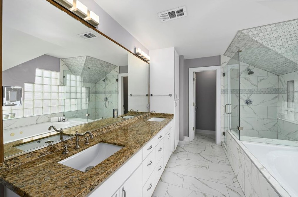 5207 Cornish St, Houston TX  77007-1943 exterior