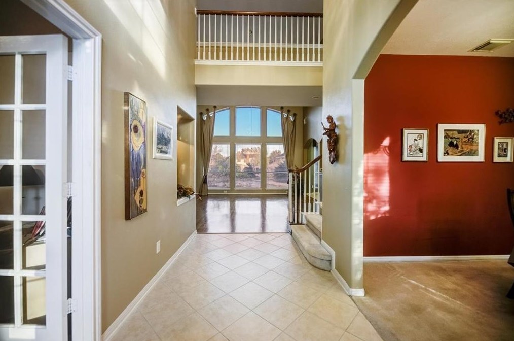 9102 Sunny Ridge Dr, Houston TX  77095-6518 exterior