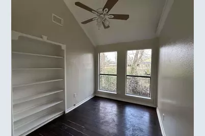 5919 Woodview Drive, Houston, TX 77396 - Photo 5