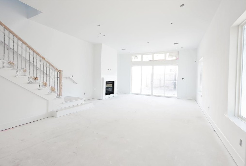 1525 Baggett Ln, Houston TX 77055-5020 exterior