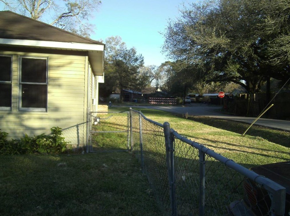 3112 Iola St, Houston TX  77017-2334 exterior