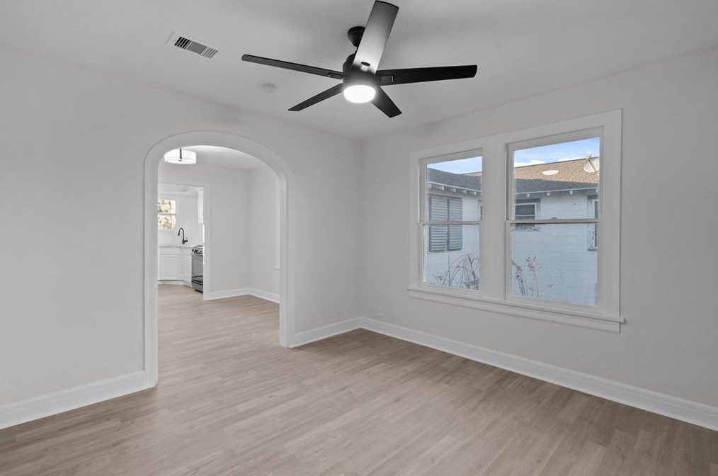 1805 54 St, Galveston TX 77551-5122 exterior