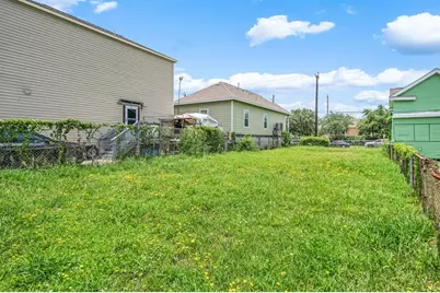 4119 Sealy Street, Galveston, TX 77550 - Photo 3