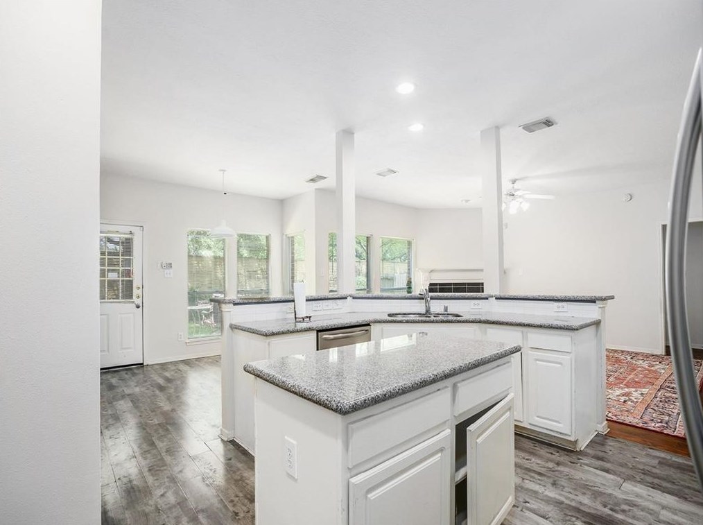 14718 Jade Glen Ct, Sugar Land TX  77498-1052 exterior