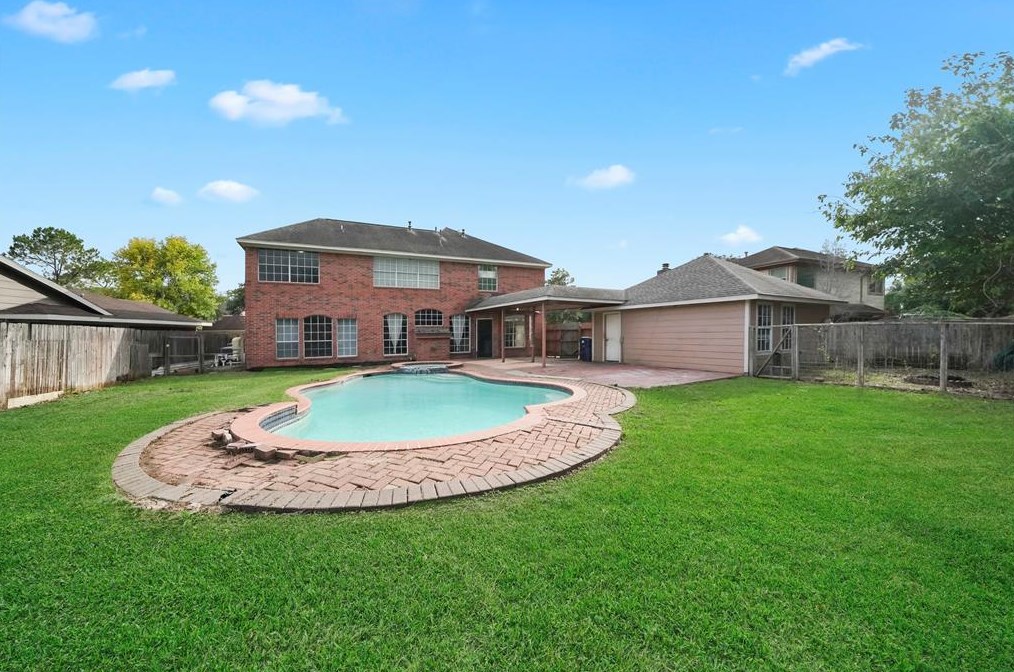 14710 San Luis Rey Dr, Houston TX  77083-4515 exterior