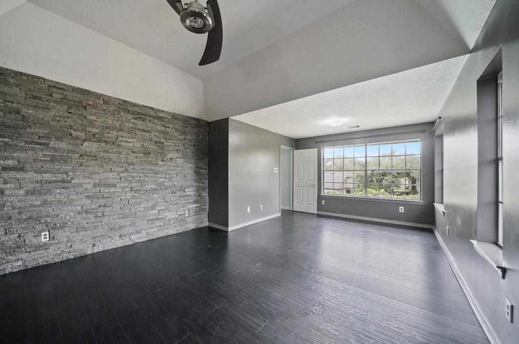 14710 San Luis Rey Dr, Houston TX  77083-4515 exterior