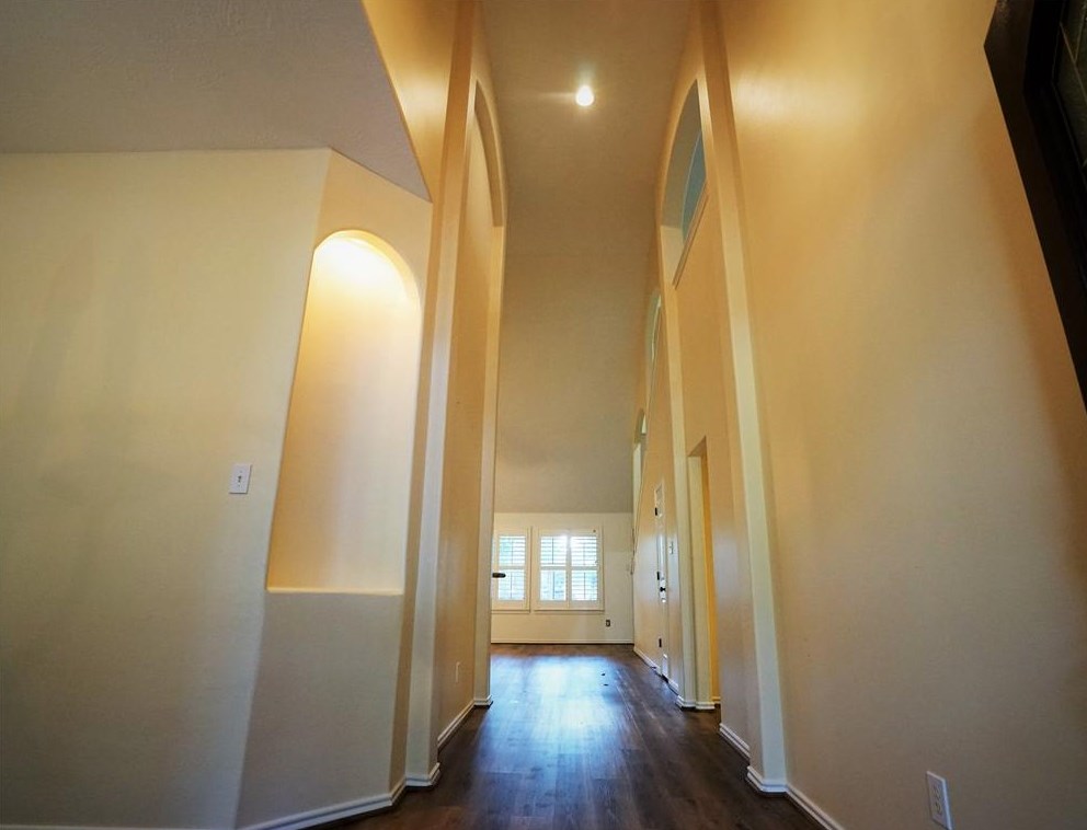 128 Queenscliff Cir, Spring TX  77382-1768 exterior