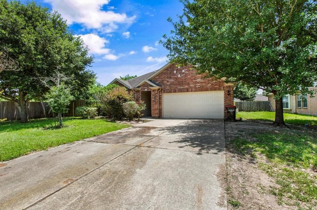 1103 Sun Prairie Dr, Houston TX  77090-5353 exterior