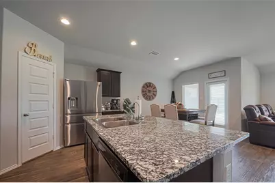 3923 Hawaiian Court, Baytown, TX 77521 - Photo 13