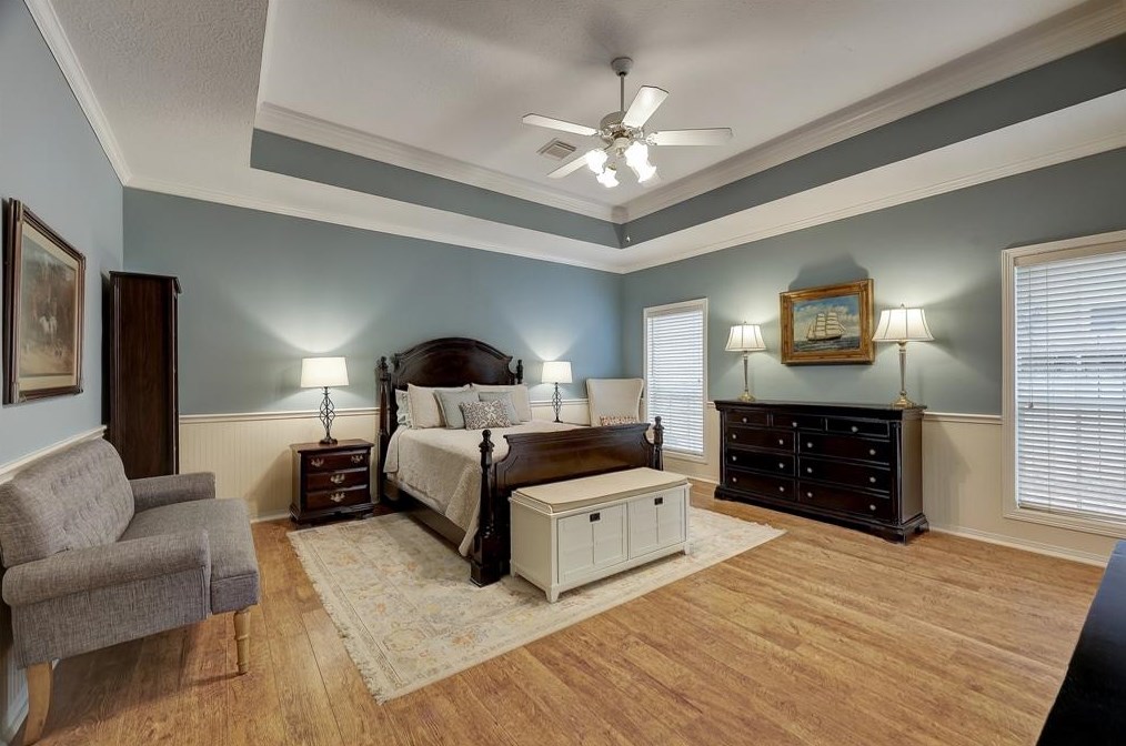 1602 Beaconshire Rd, Houston TX  77077-3847 exterior