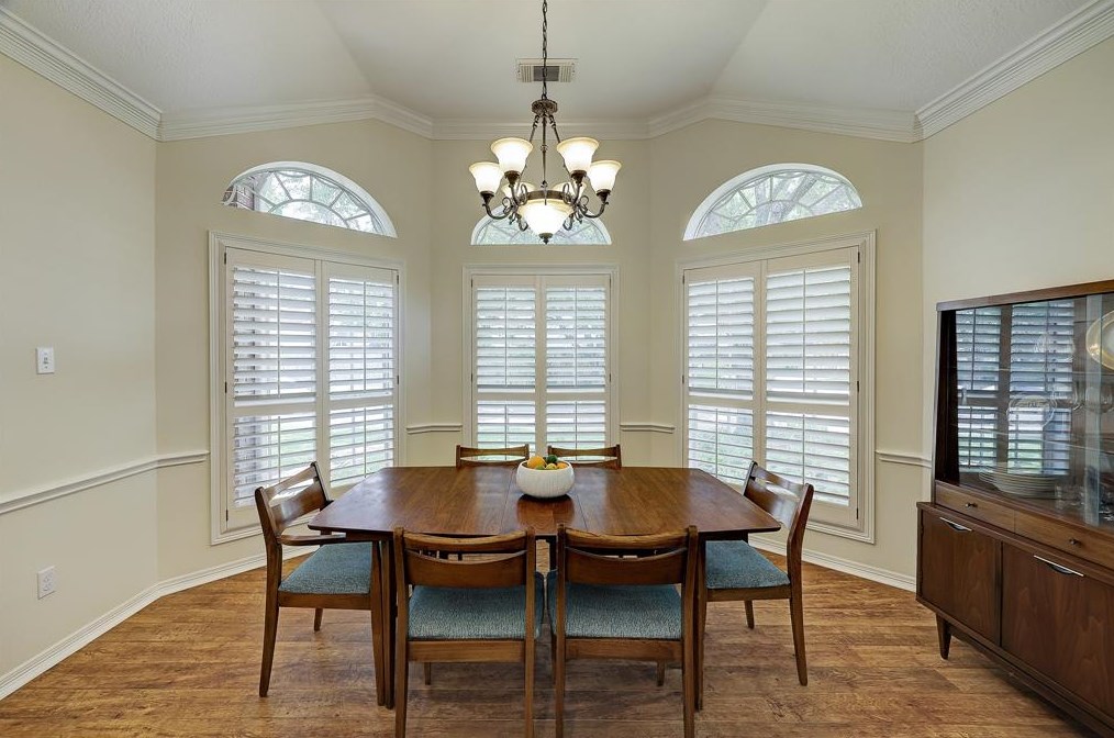 1602 Beaconshire Rd, Houston TX  77077-3847 exterior