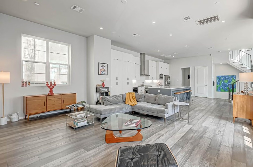 5336 Chandler St, Houston TX  77007-7296 exterior