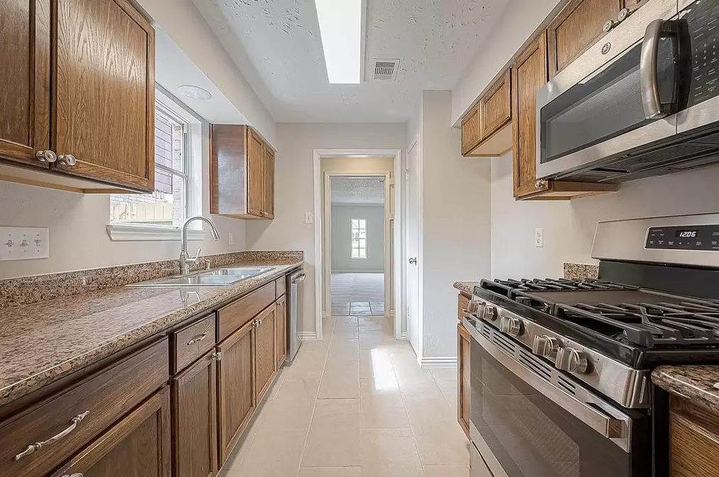 12954 Bamboo Frst Trl, Houston TX  77044-1806 exterior