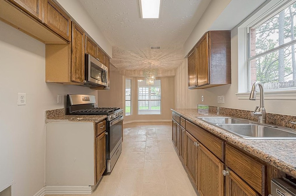 12954 Bamboo Frst Trl, Houston TX  77044-1806 exterior