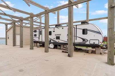 897 Private Road 683, Sargent, TX 77414 - Photo 7