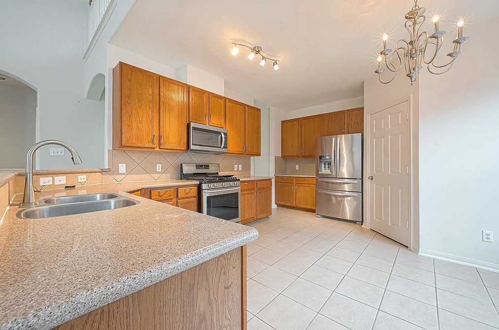 24443 Condors Nest, Katy TX  77494-3940 exterior