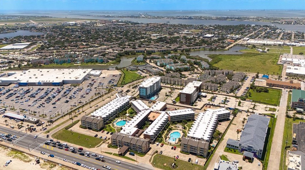 6300 Seawall Blvd, Galveston TX  77551-2099 exterior