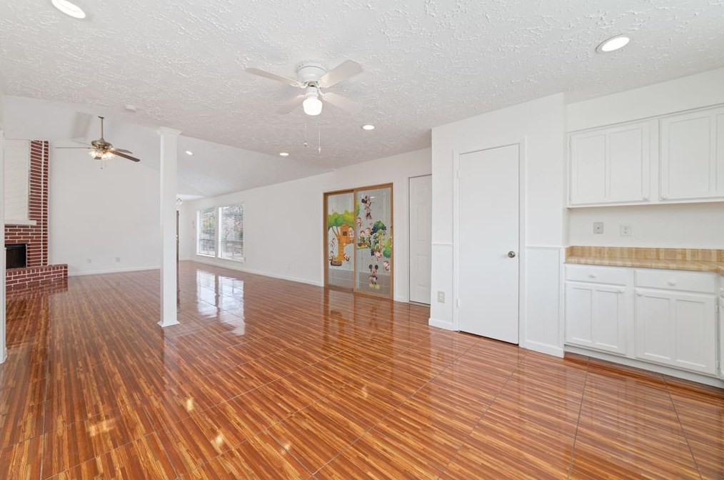 16131 Olive Gln Dr, Houston TX  77082-2829 exterior