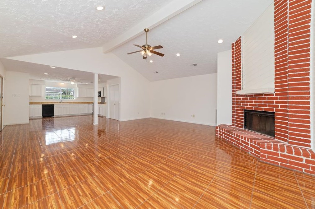 16131 Olive Gln Dr, Houston TX  77082-2829 exterior