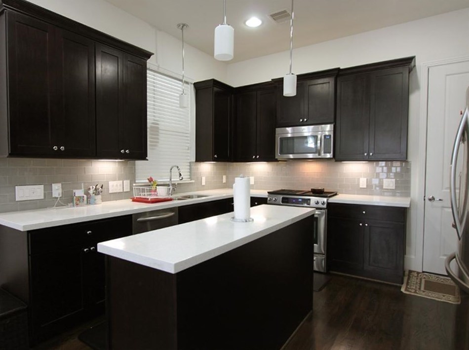 5849 Kansas St, Houston TX  77007-1005 exterior