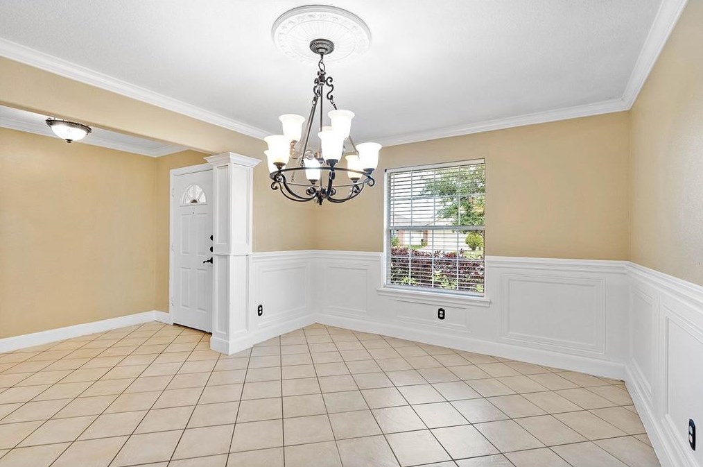 7811 Fall Glen Dr, Houston TX  77040-6041 exterior