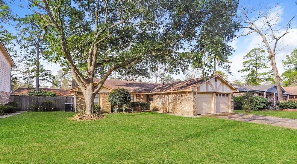 23331 Bayleaf Dr, Spring TX  77373-6200 exterior