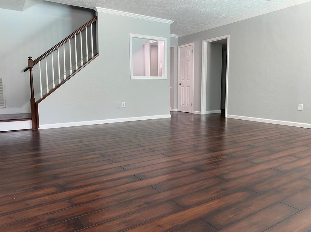 1406 Festival Dr, Houston TX  77062-4524 exterior