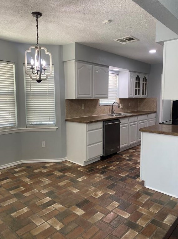 1406 Festival Dr, Houston TX  77062-4524 exterior