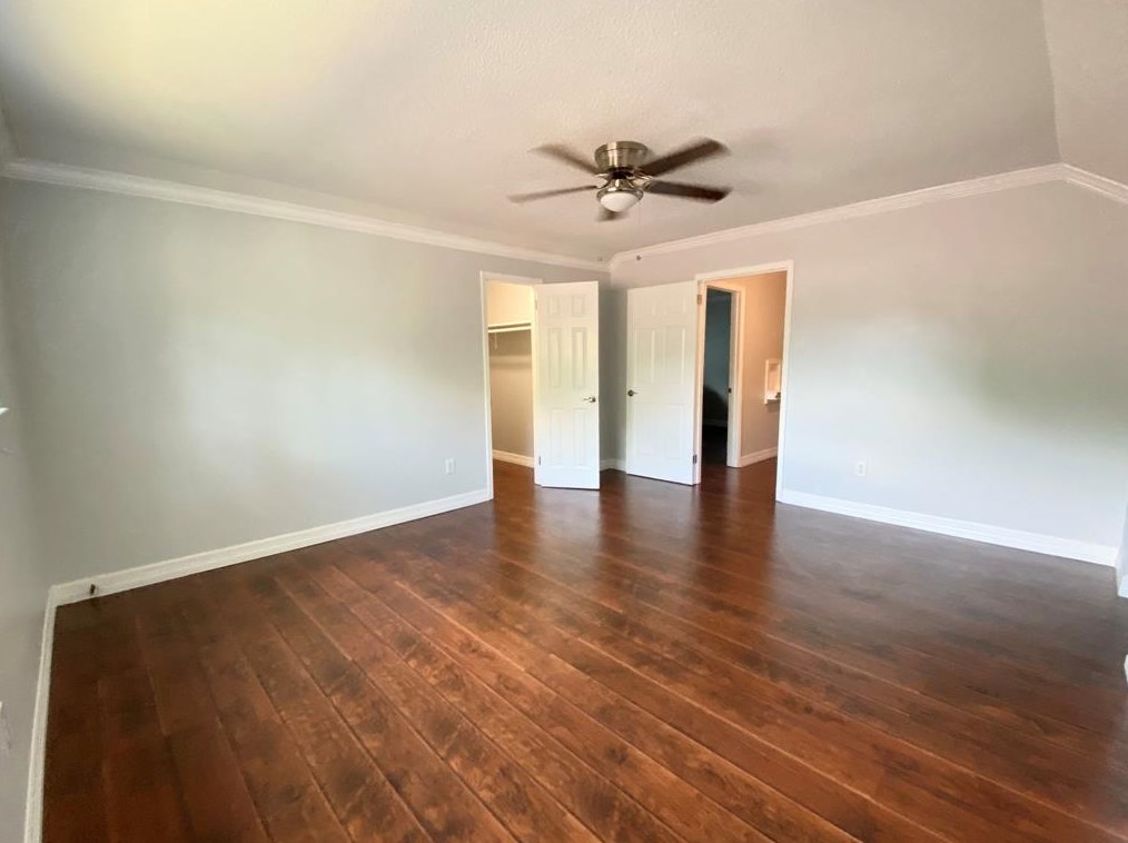 1406 Festival Dr, Houston TX  77062-4524 exterior