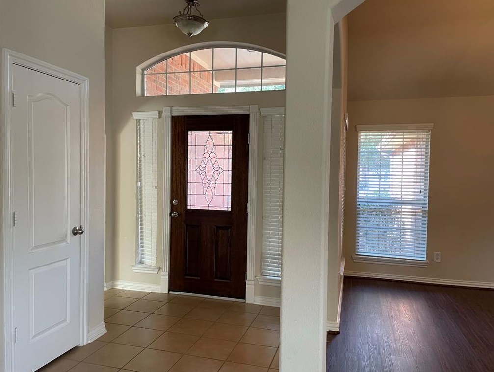 6915 Hamilton Falls Ln, Spring TX  77379-5196 exterior