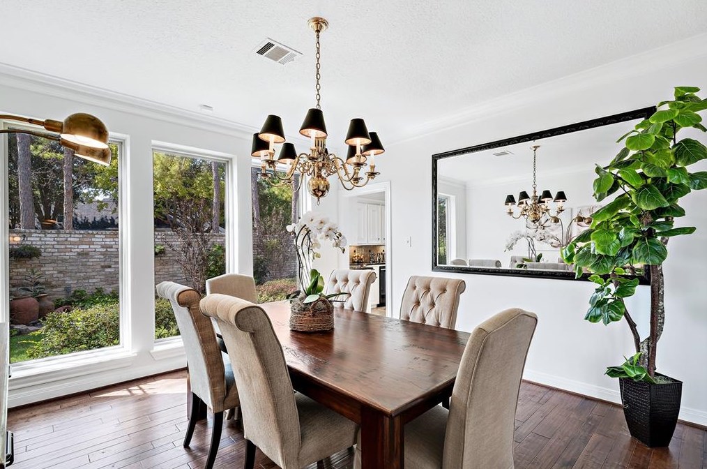 1250 Trce Dr, Houston TX  77077-2234 exterior