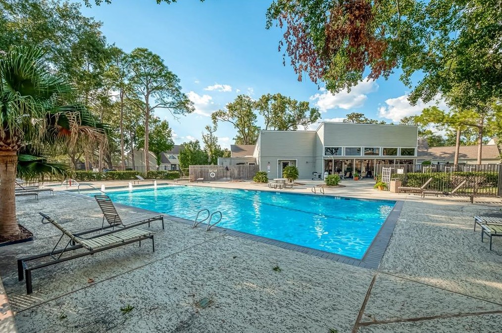 2379 Briarwest Blvd, Houston TX  77077-7604 exterior