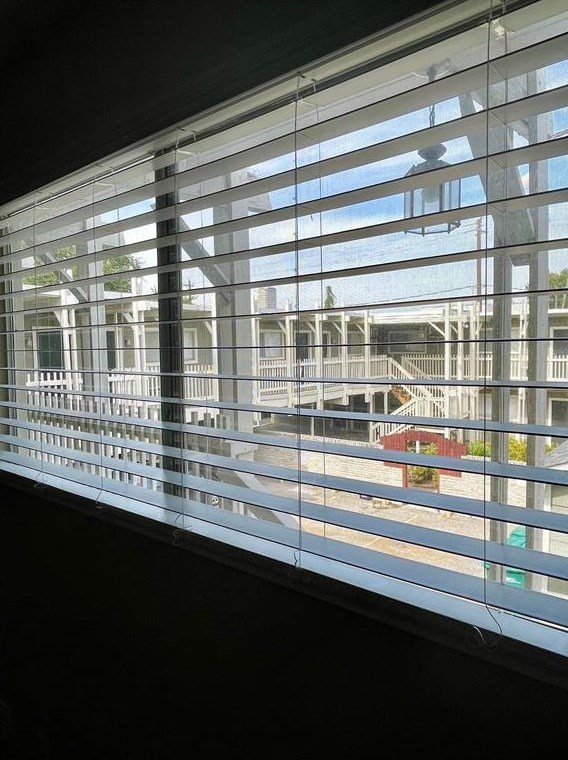 2006 Sul Ross St, Houston TX  77098-2525 exterior