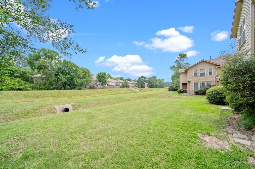 44 Stone Creek Pl, Spring TX  77382-1074 exterior
