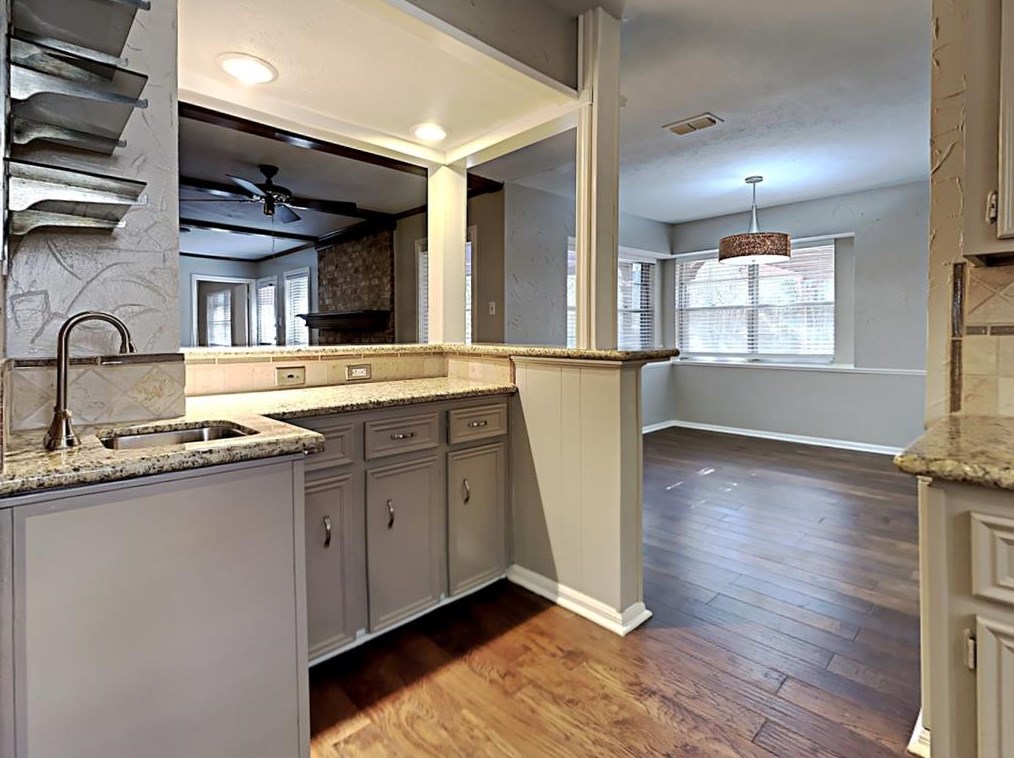 12015 Soft Pines Dr, Houston TX  77066-2729 exterior