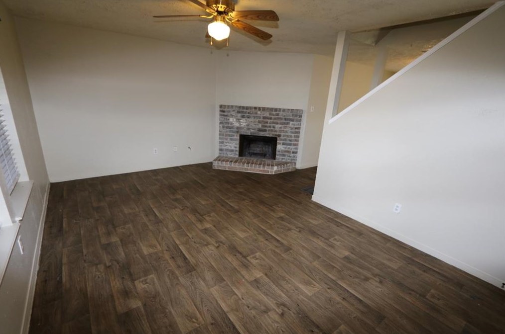 10105 Spring Place Dr, Houston TX  77070-6122 exterior