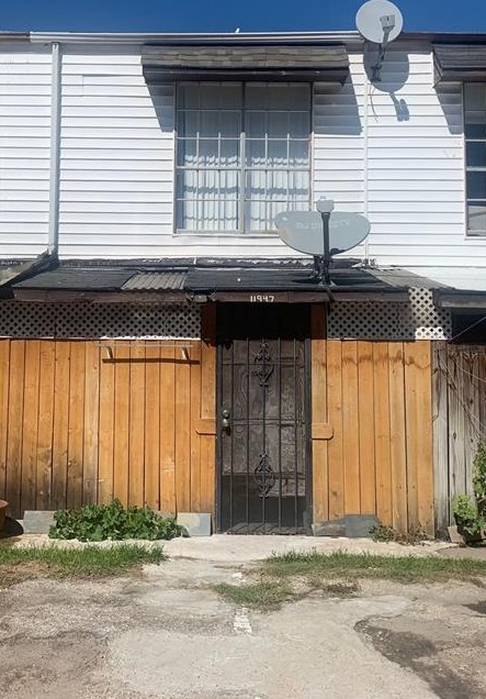 11947 Beechnut St, Houston TX  77072-4028 exterior