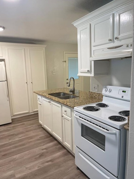 8355 Glencrest St, Houston TX  77061-1915 exterior